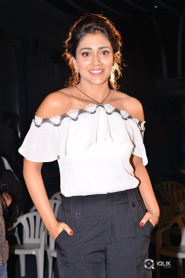 Shriya-Saran-New-Stills